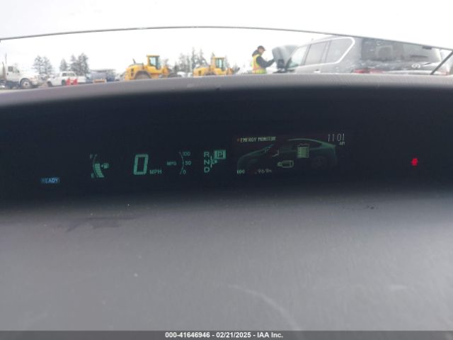 JTDKN3DU4F1905479 Toyota Prius Three
