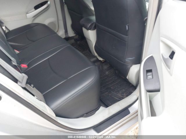 JTDKN3DU4F1905479 Toyota Prius Three
