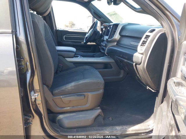 3C6UR5DL5KG607820 RAM 2019