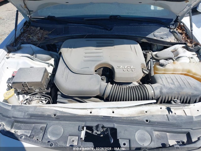 Chrysler 300 300s 2015 2C3CCABG9FH736013 Image 10
