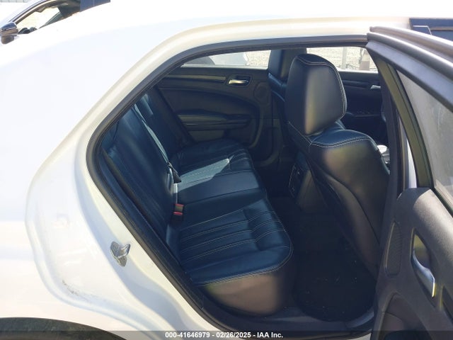 Chrysler 300 300s 2015 2C3CCABG9FH736013 Image 8