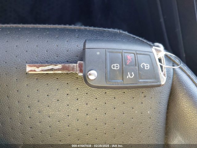 2019 VOLKSWAGEN TIGUAN 3VV2B7AX5KM006739 Photo 10