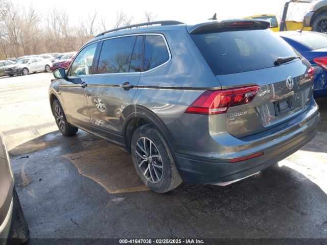 2019 VOLKSWAGEN TIGUAN 3VV2B7AX5KM006739 Photo 2