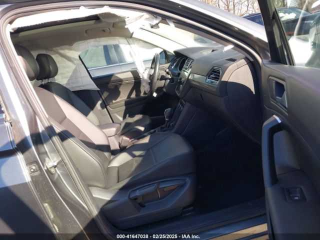 2019 VOLKSWAGEN TIGUAN 3VV2B7AX5KM006739 Photo 4