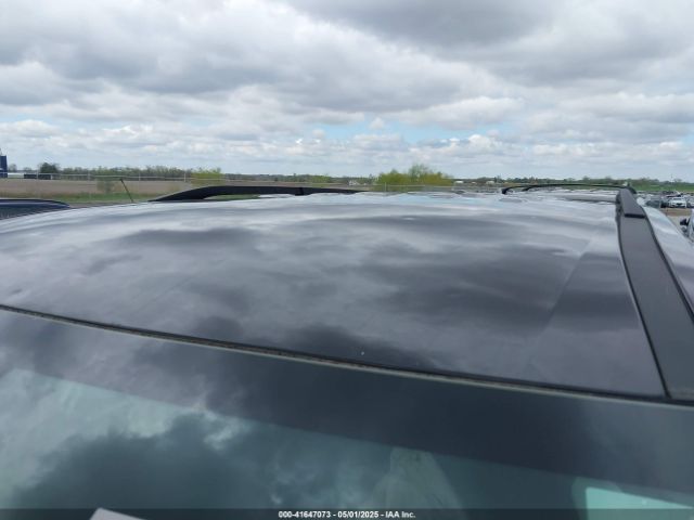 1GNERGKW1KJ281056 Chevrolet Traverse 1lt