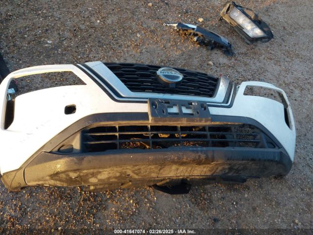JN8AT3AA8MW005927 Nissan Rogue S Fwd