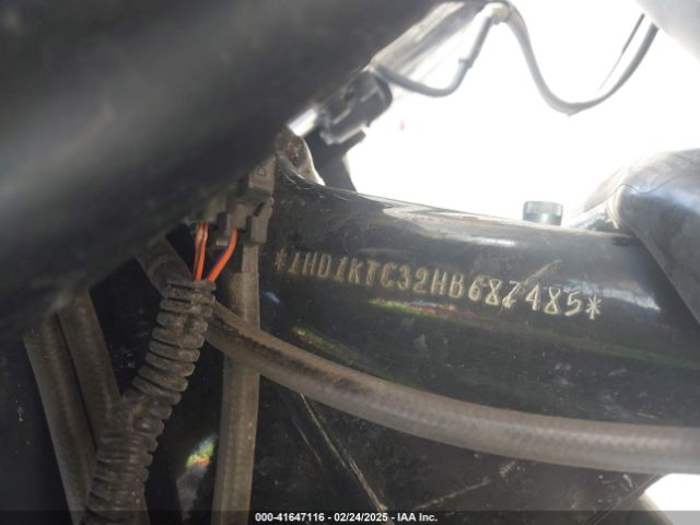 2017 HARLEY-DAVIDSON FLTRXS 1HD1KTC32HB687485 Photo 9