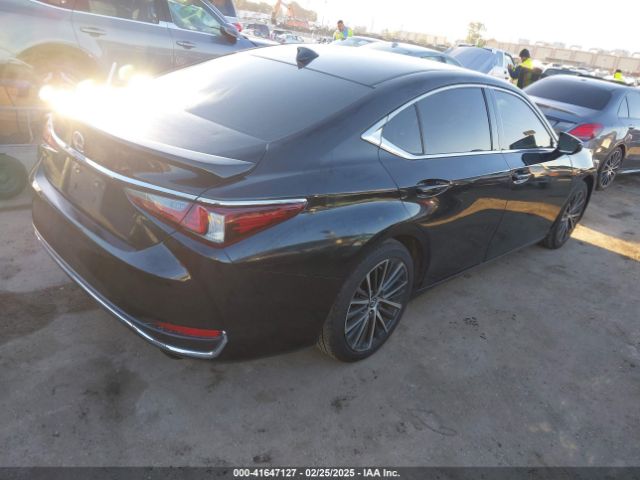 58ADA1C10NU022528 Lexus ES 300H