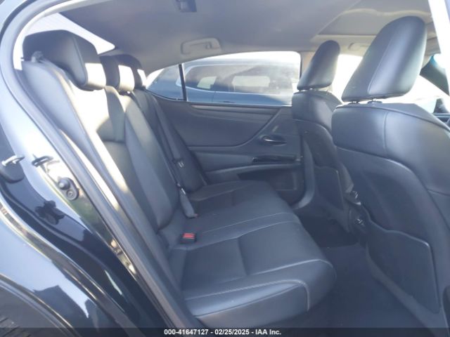 58ADA1C10NU022528 Lexus ES 300H