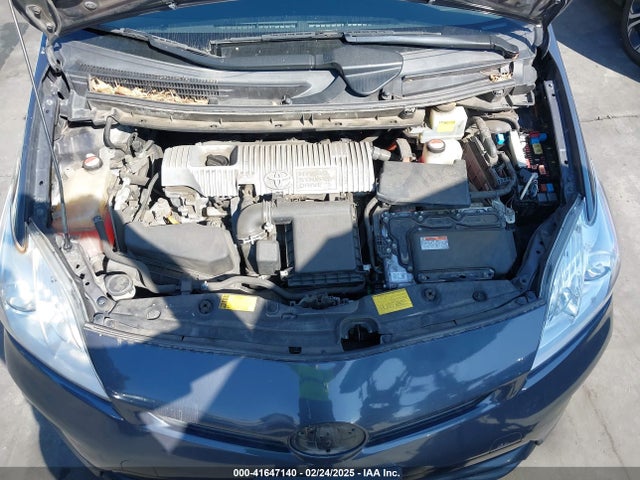 JTDKN3DU8E0393245 Toyota Prius Two