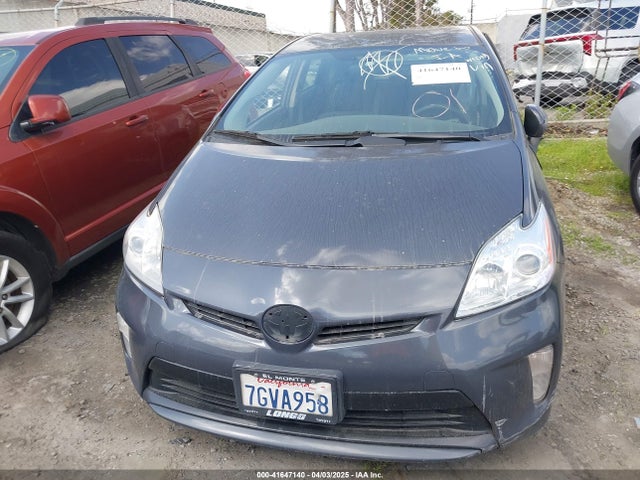 JTDKN3DU8E0393245 Toyota Prius Two