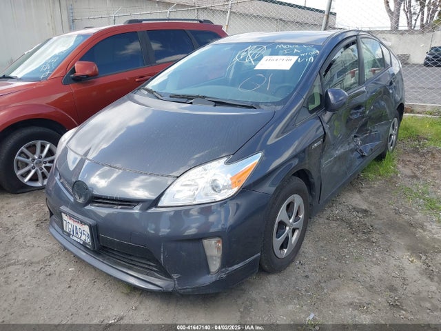 JTDKN3DU8E0393245 Toyota Prius Two