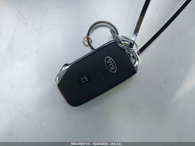 5XYRLDLC6MG008163 KIA SORENTO S