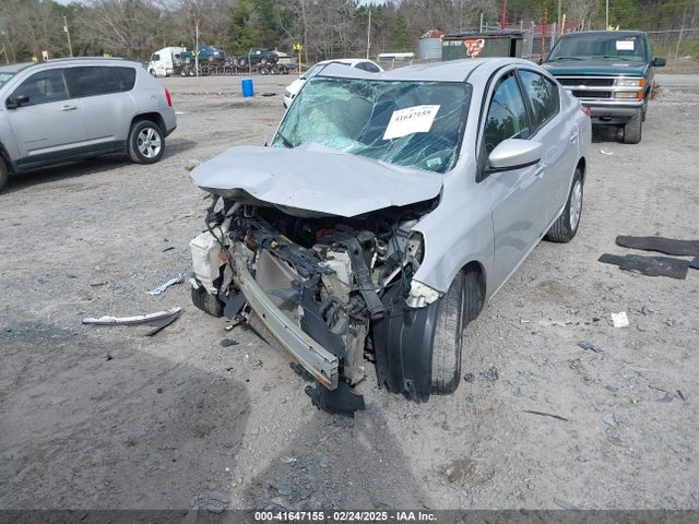 3N1CN7AP8JL885977 Nissan Versa 1.6 Sv