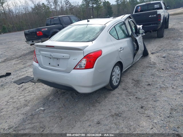 3N1CN7AP8JL885977 Nissan Versa 1.6 Sv