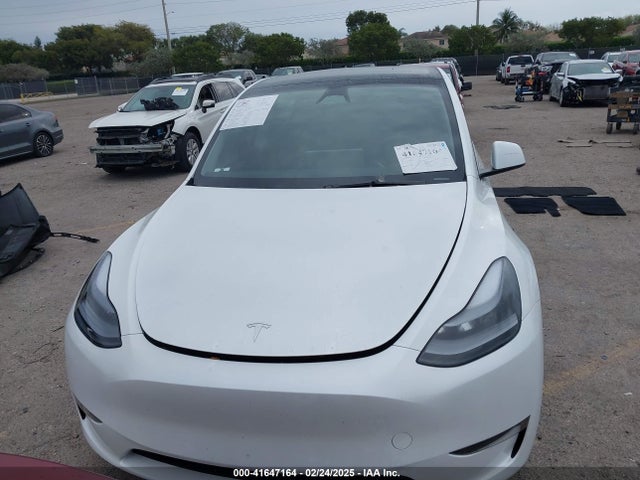7SAYGDEF3RA317028 Tesla Model Y Performance Dual Motor All-wheel Drive
