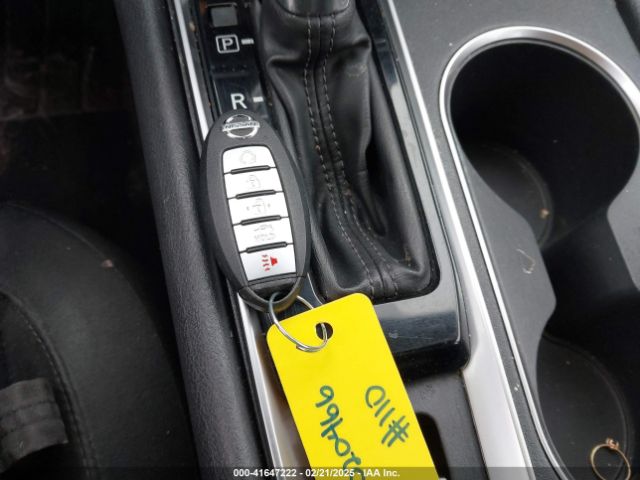 1N4BL4DW2NN336027 Nissan Altima Sv Intelligent Awd