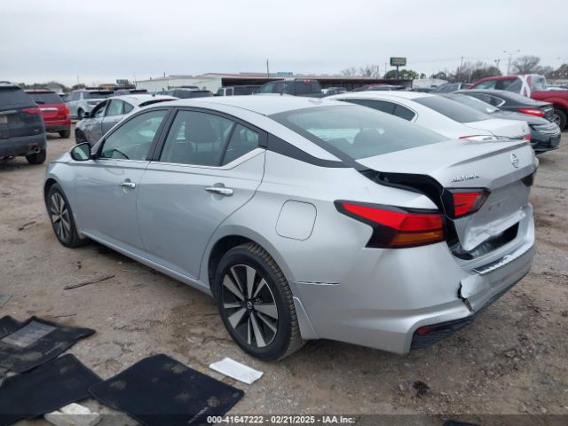 1N4BL4DW2NN336027 Nissan Altima Sv Intelligent Awd