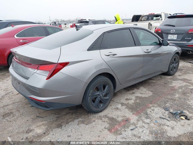 KMHLM4AG4NU297158 Hyundai ELANTRA SEL