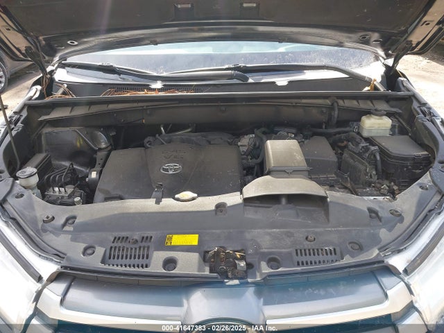 5TDJZRFH9HS442134 Toyota Highlander Xle