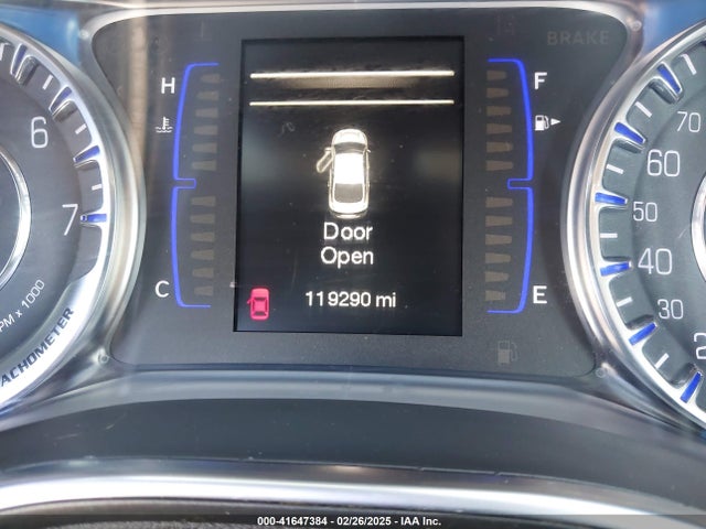 Chrysler 200 Limited 2015 1C3CCCAB7FN621533 Image 14