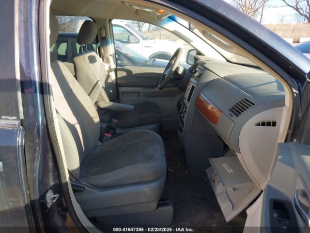 2009 CHRYSLER TOWN & COUNTRY 2A8HR44E69R617338 Photo 4