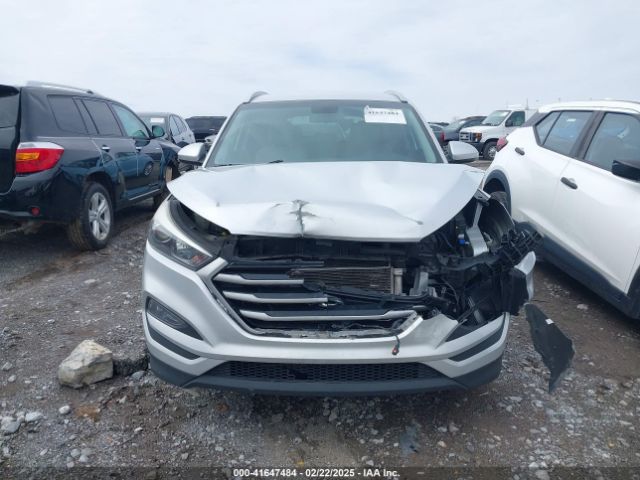 KM8J33A40JU612056 Hyundai TUCSON SEL