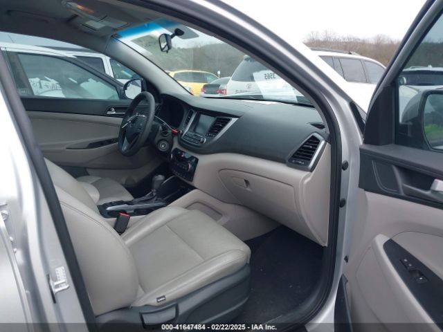 KM8J33A40JU612056 Hyundai TUCSON SEL