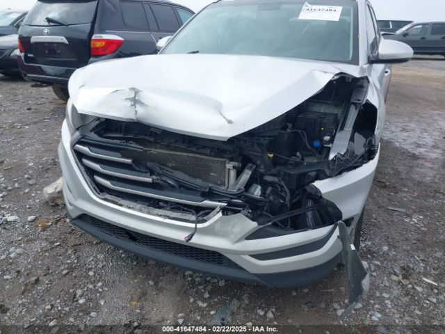 KM8J33A40JU612056 Hyundai TUCSON SEL
