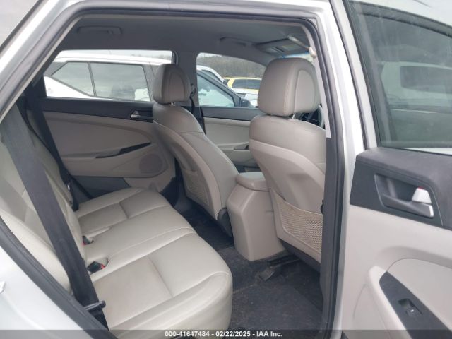 KM8J33A40JU612056 Hyundai TUCSON SEL
