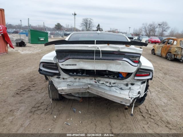 2C3CDXHG5JH306995 Dodge Charger Sxt Plus Rwd