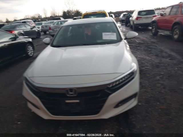 1HGCV1F9XJA042442 Honda Accord Touring