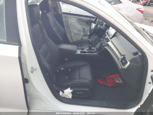 1HGCV1F9XJA042442 Honda Accord Touring