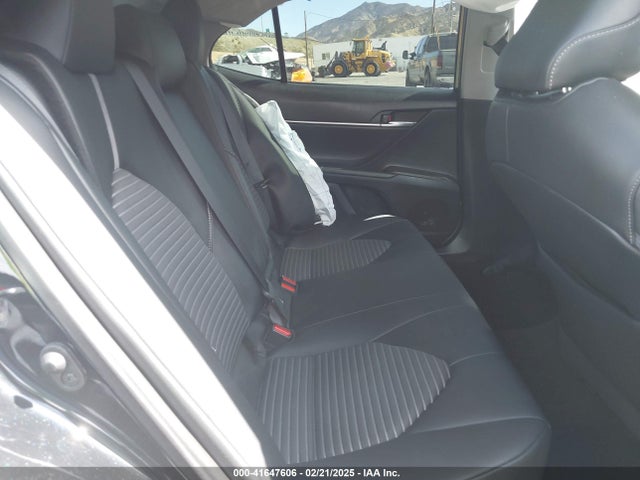 4T1T11AK4NU682568 Toyota CAMRY SE