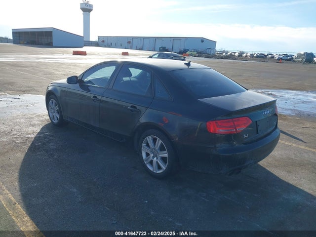 2011 AUDI A4 WAUBFAFL9BN027604 Photo 2