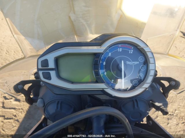 2012 TRIUMPH MOTORCYCLE TIGER SMTE05BF4CJ525566 Photo 6