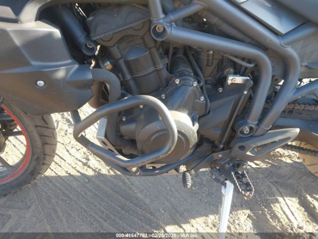 2012 TRIUMPH MOTORCYCLE TIGER SMTE05BF4CJ525566 Photo 8