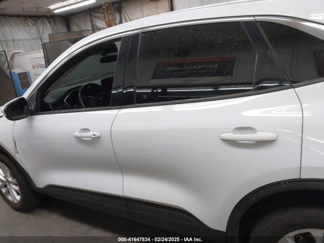1FMCU9G65LUA15487 Ford ESCAPE SE