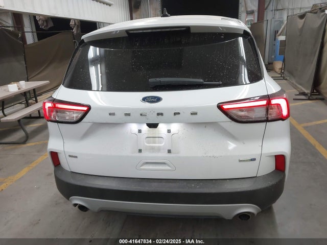 1FMCU9G65LUA15487 Ford ESCAPE SE