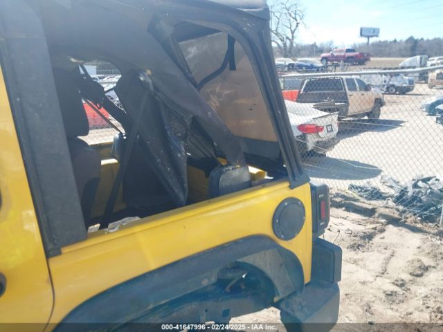 1C4BJWDG7FL731287 Jeep Wrangler Unlimited Sport