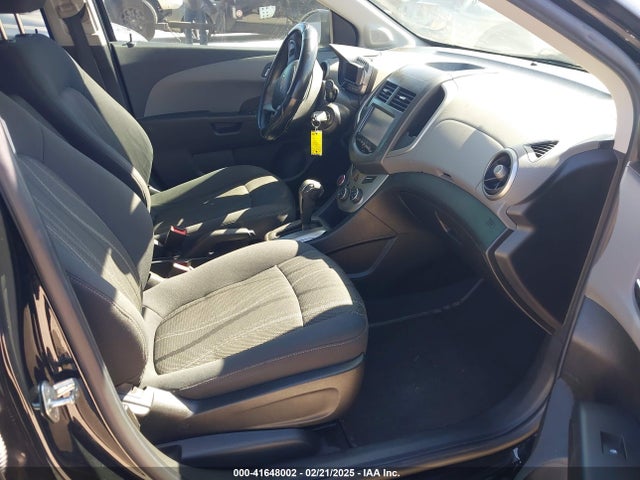 1G1JC5SH8G4102959 Chevrolet Sonic Lt Auto