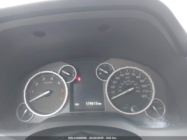 5TFUY5F1XEX350905 Toyota Tundra Sr5 5.7l V8