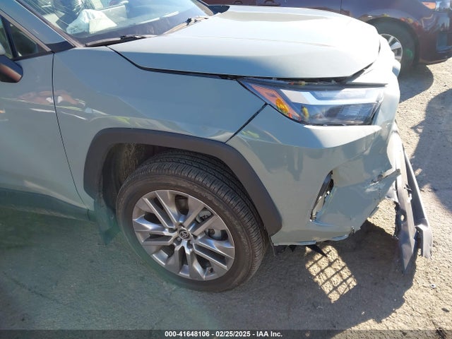 2T3C1RFV9PW290598 Toyota Rav4 Xle Premium