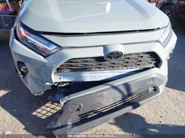 2T3C1RFV9PW290598 Toyota Rav4 Xle Premium