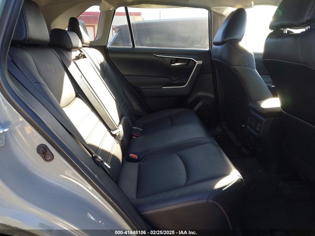 2T3C1RFV9PW290598 Toyota Rav4 Xle Premium