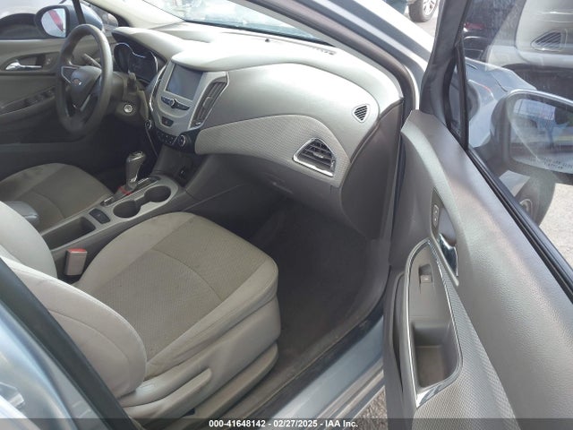 Chevrolet Cruze Ls Auto 2017 1G1BC5SM4H7156566 Image 5