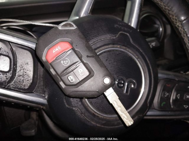1C4HJXEG9KW656454 Jeep Wrangler Unlimited Sahara