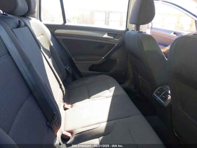 3VW117AU5KM509395 Volkswagen Golf Sportwagen 1.8t S