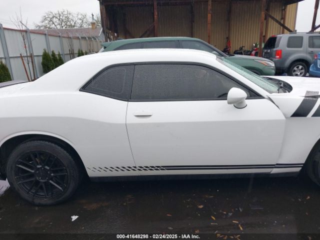 2C3CDZAG7GH145371 Dodge Challenger Sxt