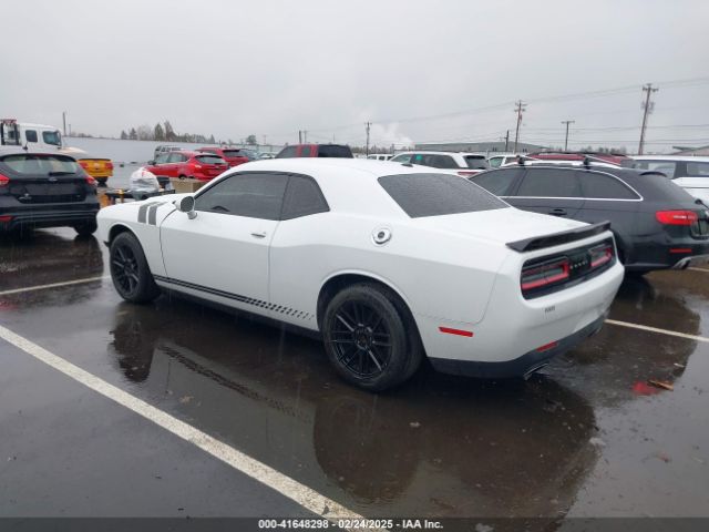 2C3CDZAG7GH145371 Dodge Challenger Sxt